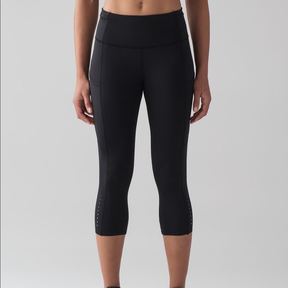 Lululemon Fast and Free crop size 6